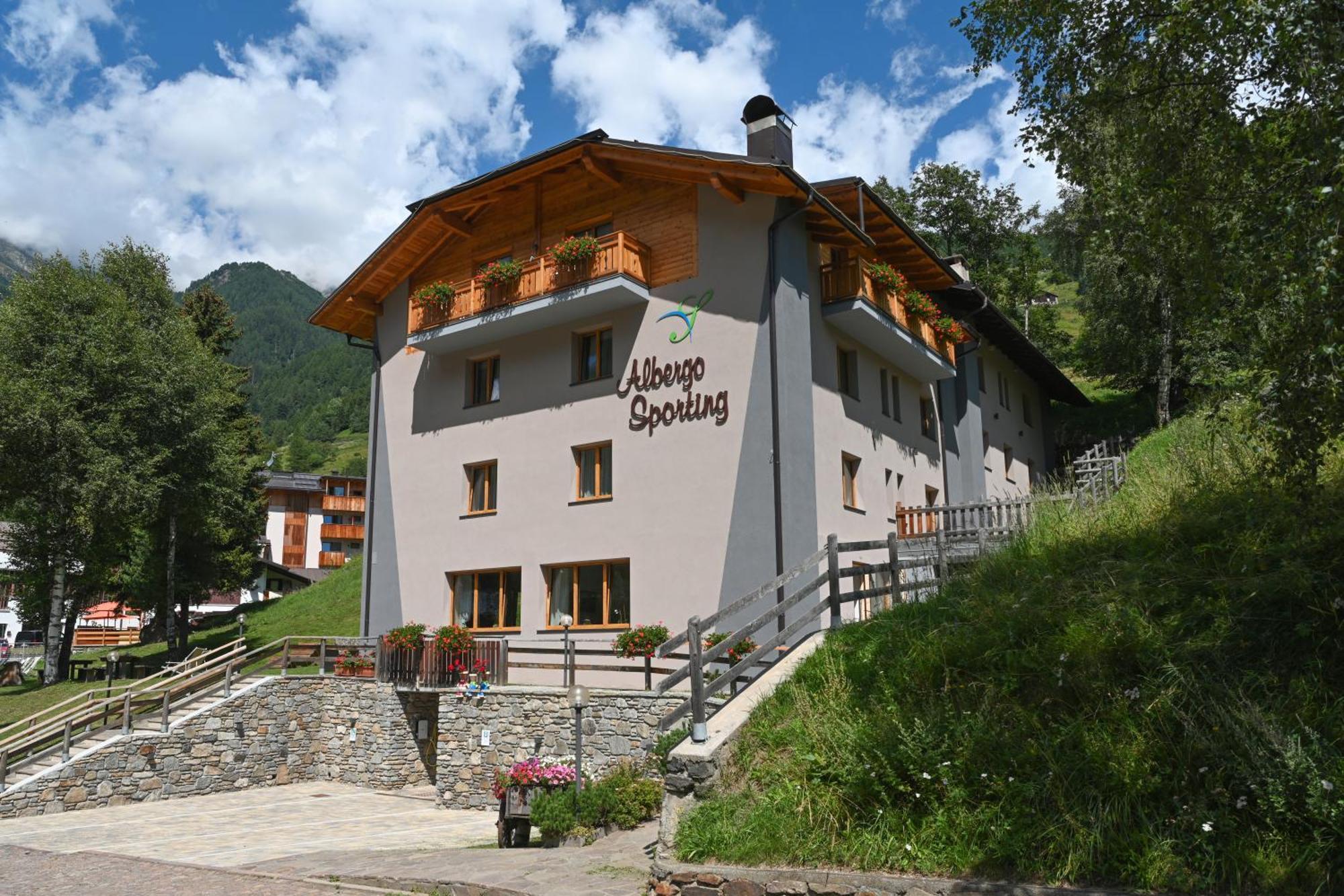 Albergo Sporting Peio Fonti Eksteriør billede