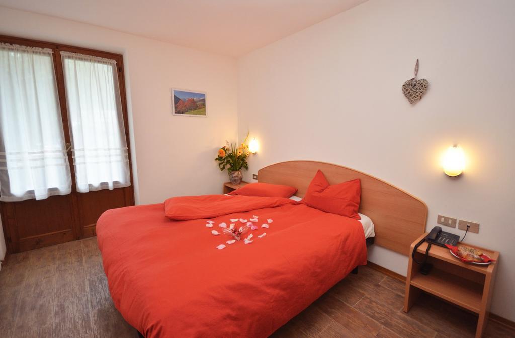 Albergo Sporting Peio Fonti Eksteriør billede