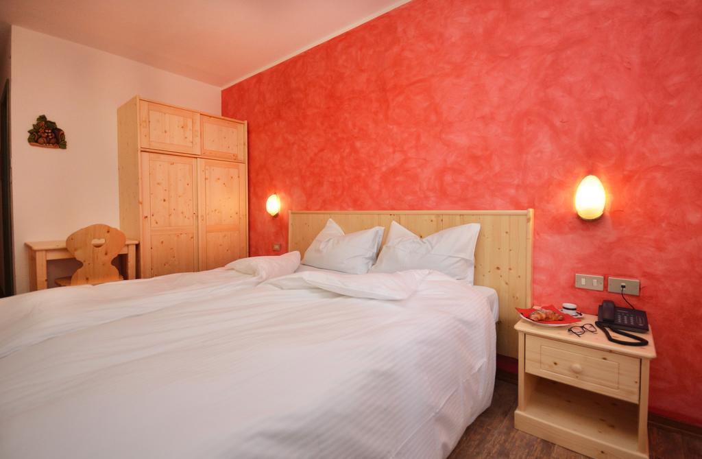 Albergo Sporting Peio Fonti Eksteriør billede